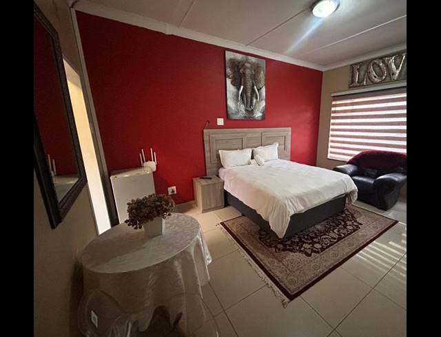 20 BEDROOM HOUSE FOR SALE IN VANDERBIJLPARK SE 7